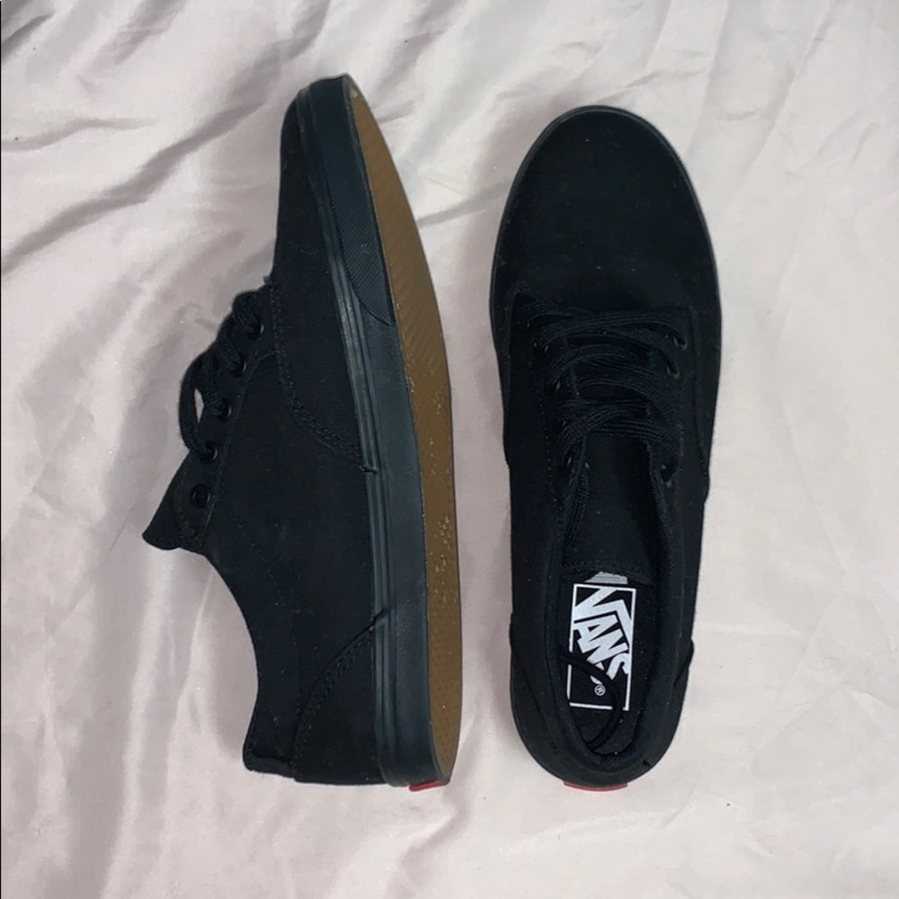 Vans - Picture 1 of 3
